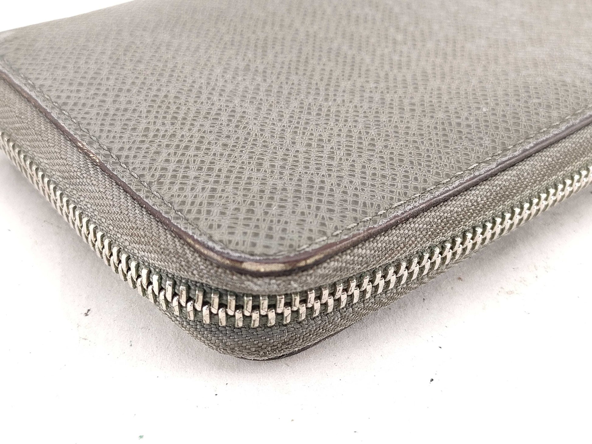 LOUIS VUITTON Louis Vuitton Vertical Long Wallet