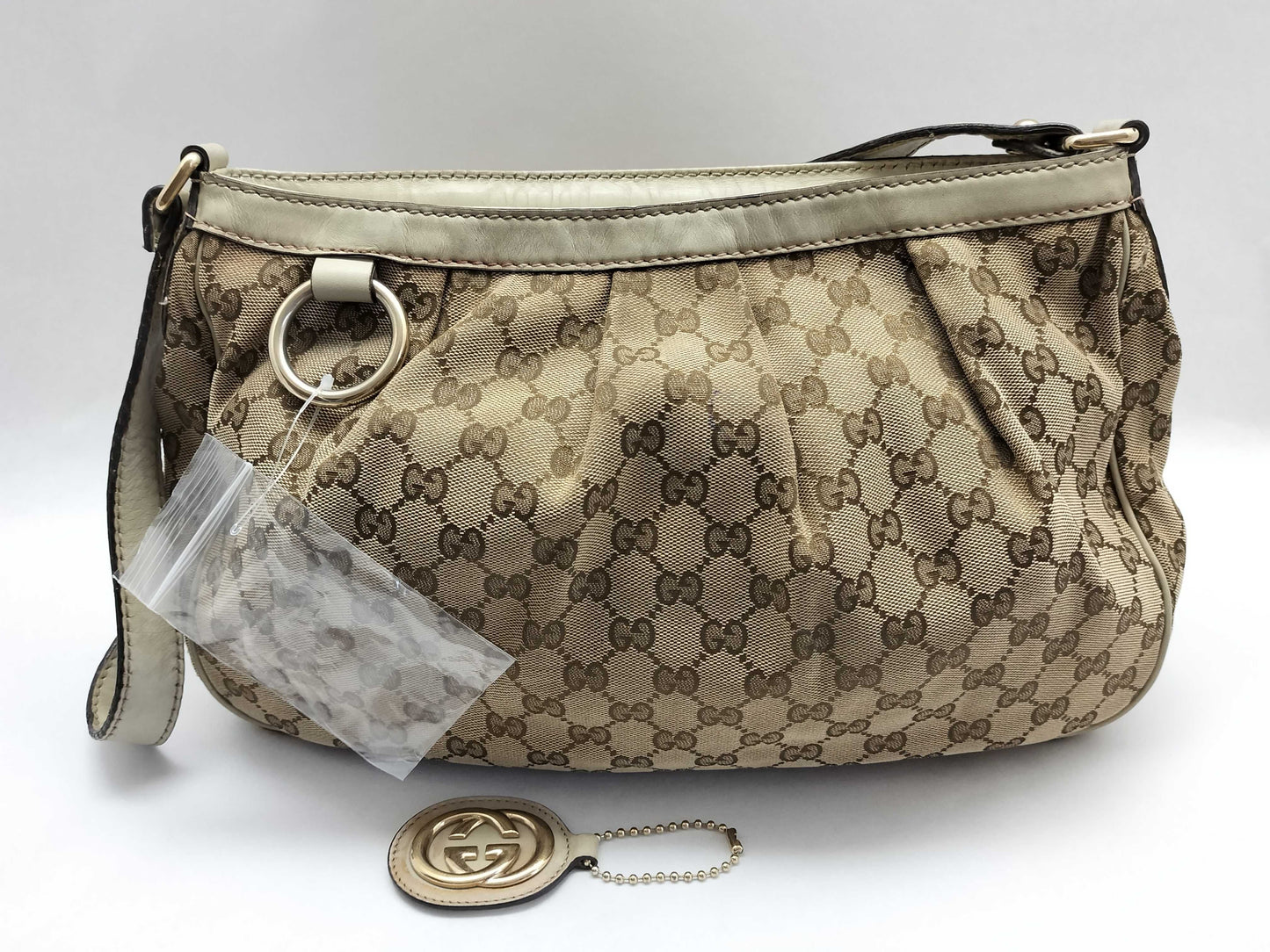 GUCCI GG Canvas Gucci Shoulder Bag Shoulder Bag