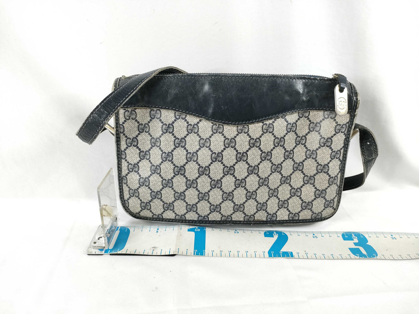 GUCCI GG Supreme Shoulder Bag in PVC, Navy