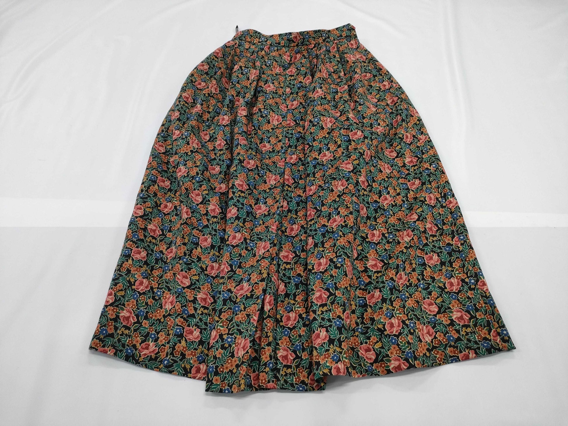 Yves Saint-Laurent Skirt, Size M
