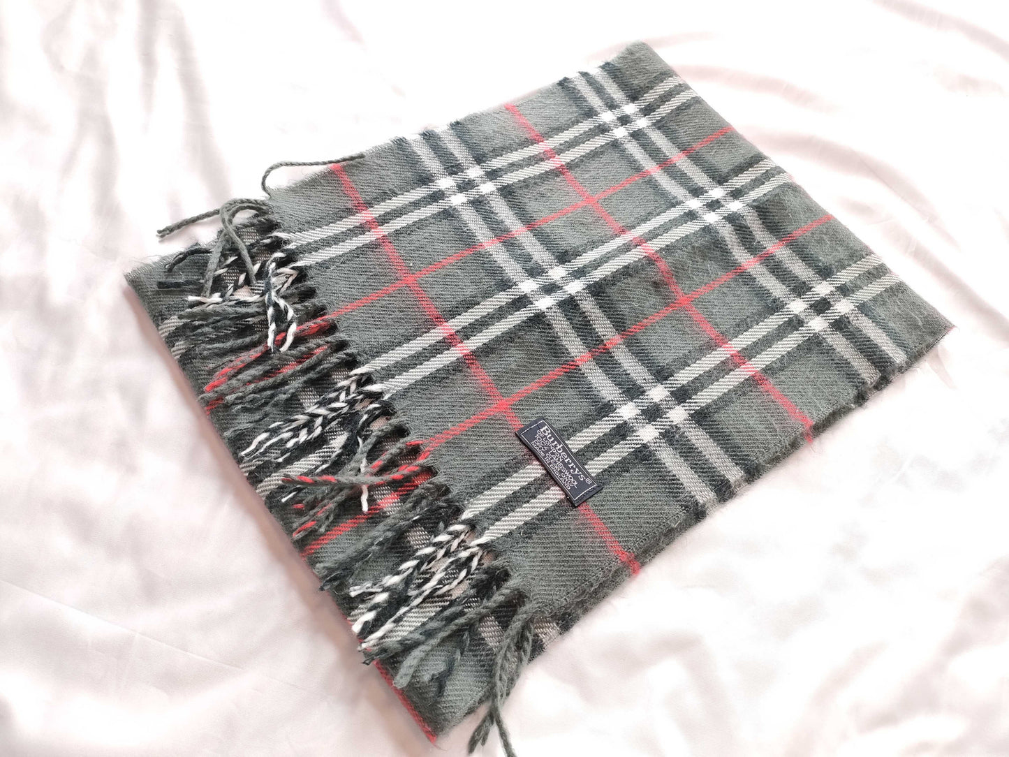 BURBERRY Burberrys Scarf Scarf