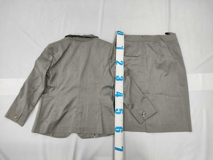 BURBERRY LONDON Suit Size 42 Other Apparel
