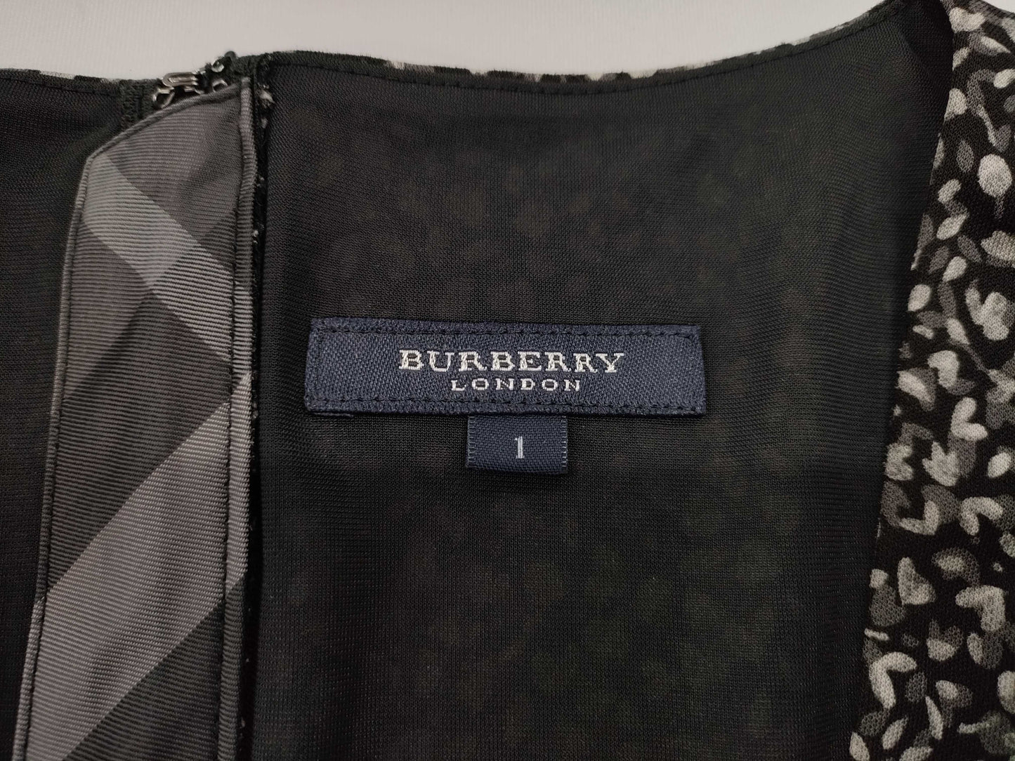 BURBERRY Chiffon Cut and Sew Size 1 Tops