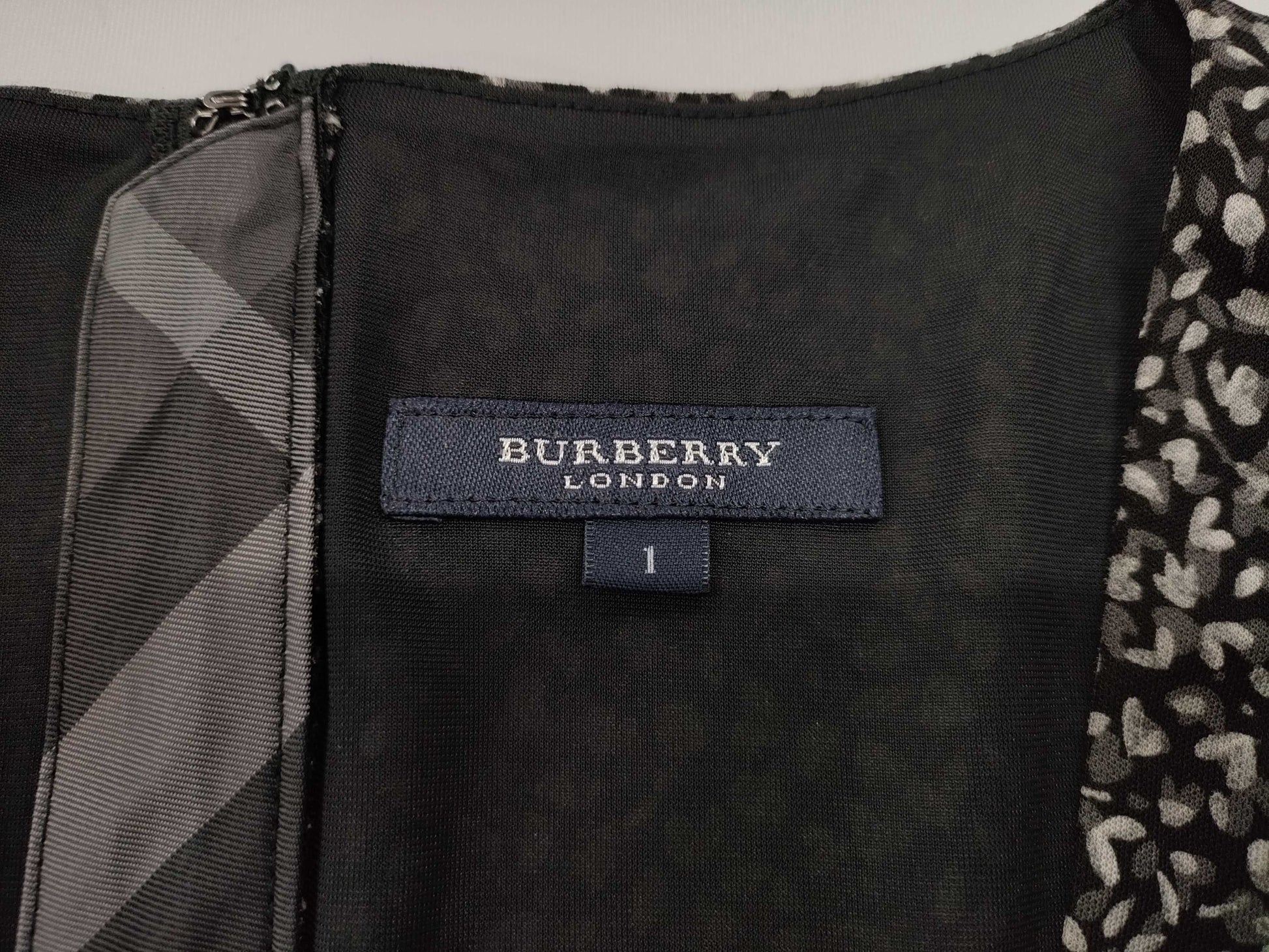 BURBERRY Chiffon Cut and Sew Size 1 Tops