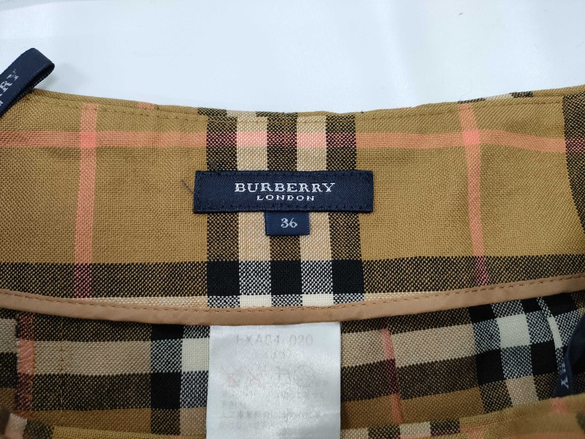 BURBERRY skirt size 36 skirt