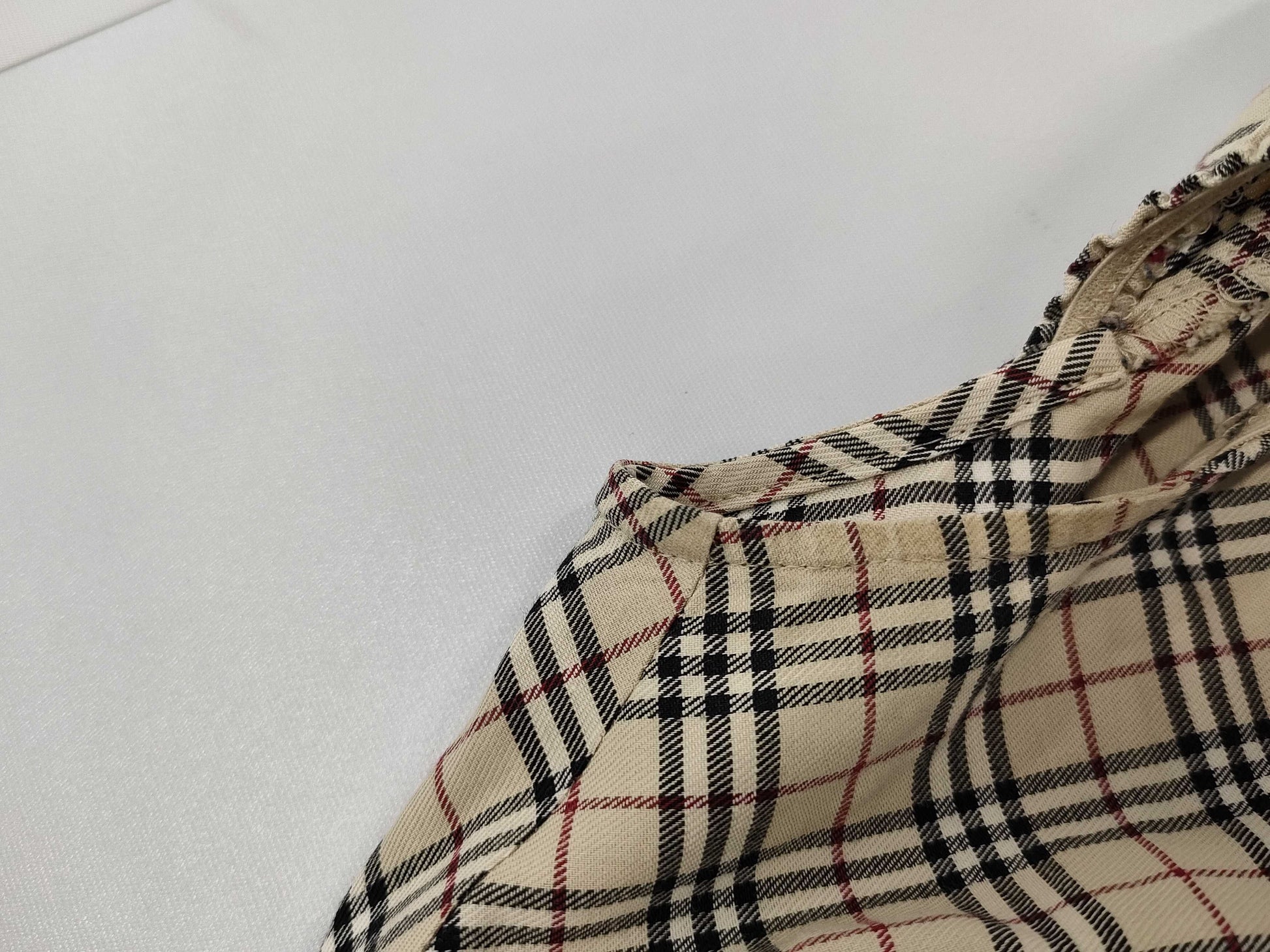 BURBERRY BURBERRY ruffle blouse size 38 tops