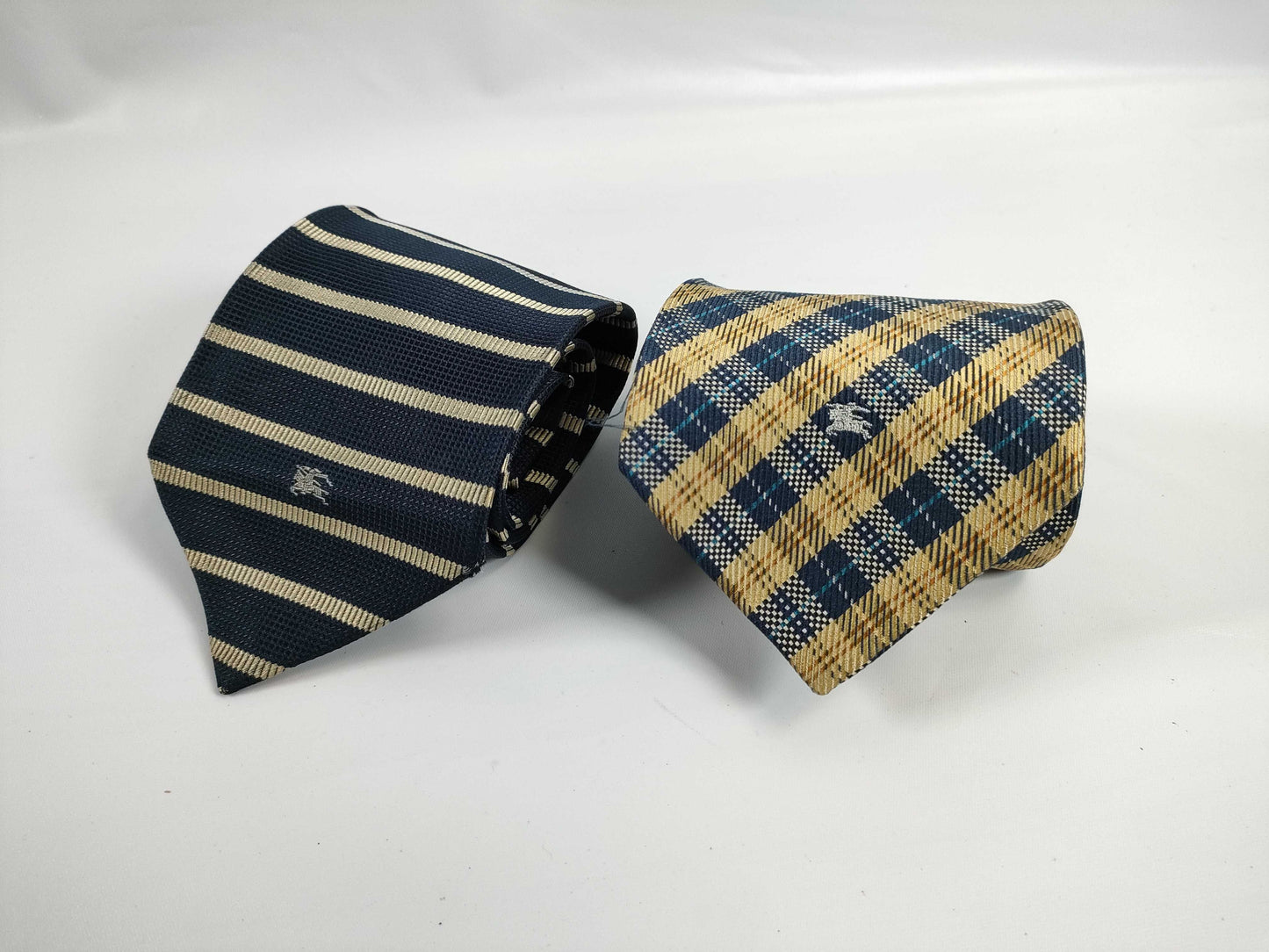 Burberrys Two-Piece Tie
