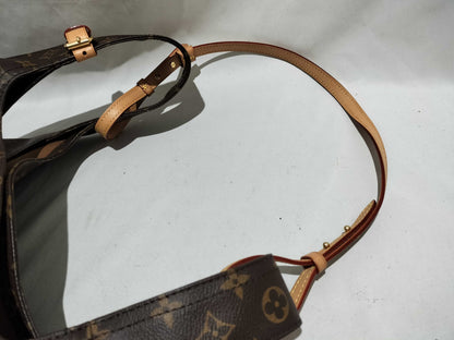 LOUIS VUITTON Monogram Louis Vuitton Atlantis Shoulder Bag