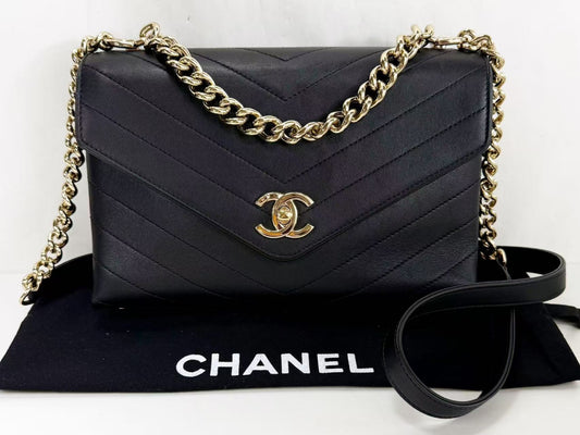 CHANEL Black Chevron Shoulder Bag, W23/H15/D7cm, Approx. 26 Series, Gold Hardware, with Dust Bag and Sticker, 26544370, Excellent Condition