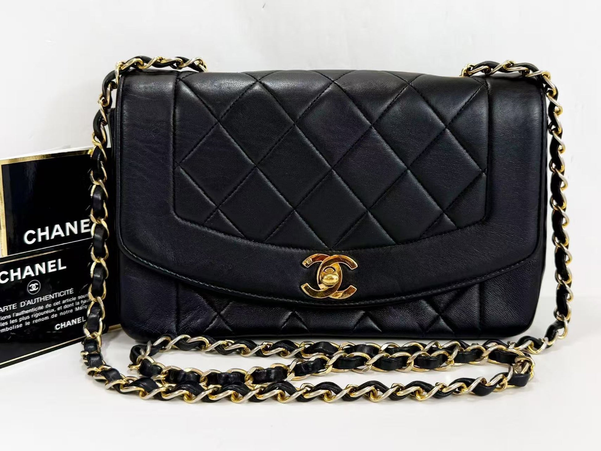CHANEL Black Diana Matelasse Shoulder Bag, W22/H14/D7cm, Approx. 2nd Series [Gift Card and Sticker Included], Gold Hardware, 2272942 B