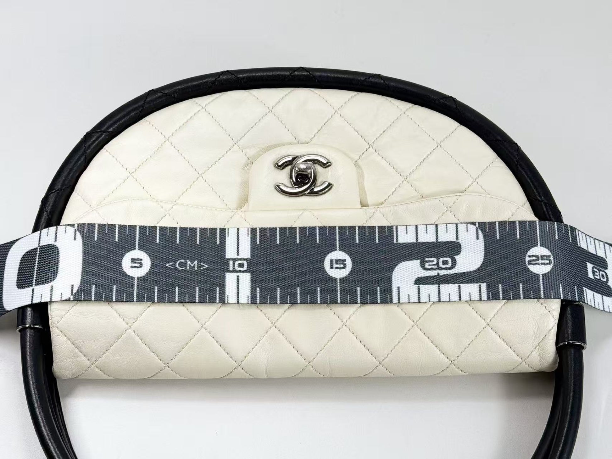 CHANEL Hula Hoop, Two-tone, W28cm, Approx. 18th Series [Sealed], Silver Hardware, Handbag 18033428, Excellent Condition, AB