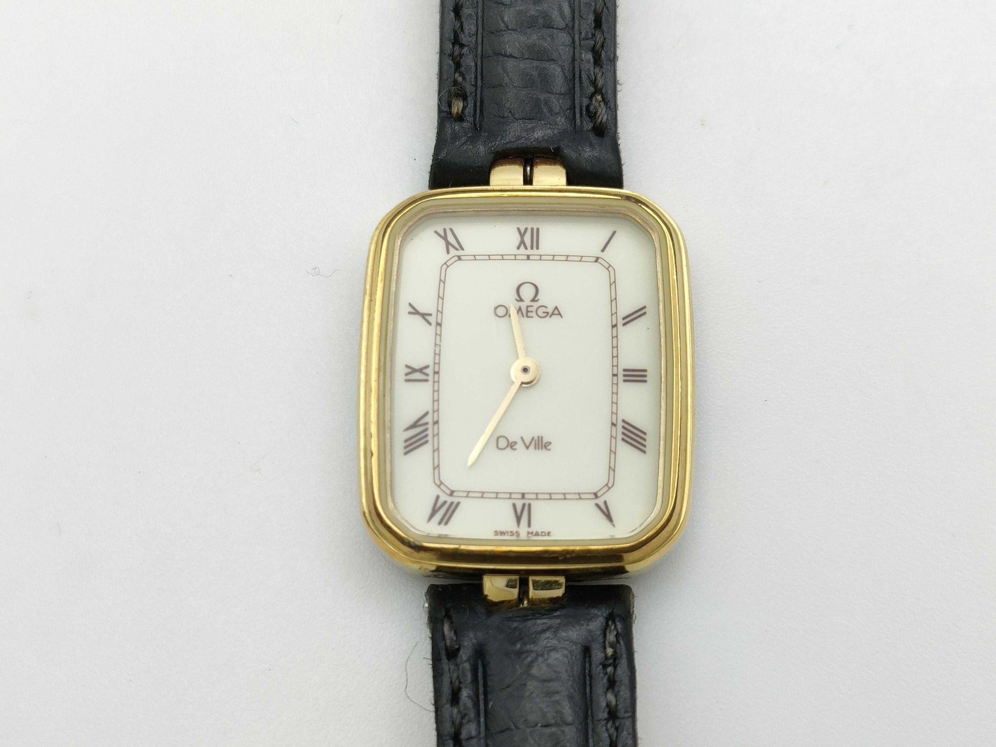 OMEGA 1387 Quartz Women's Watch