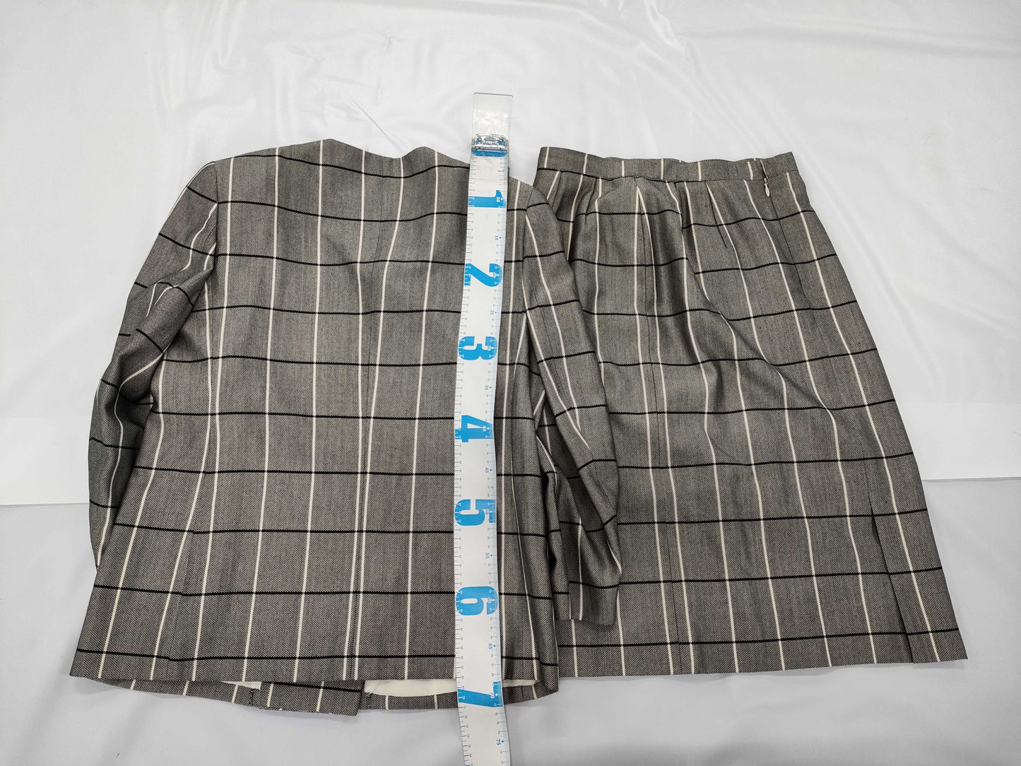 Burberry Suit Set Size 11AR C-TK83 Other Apparel
