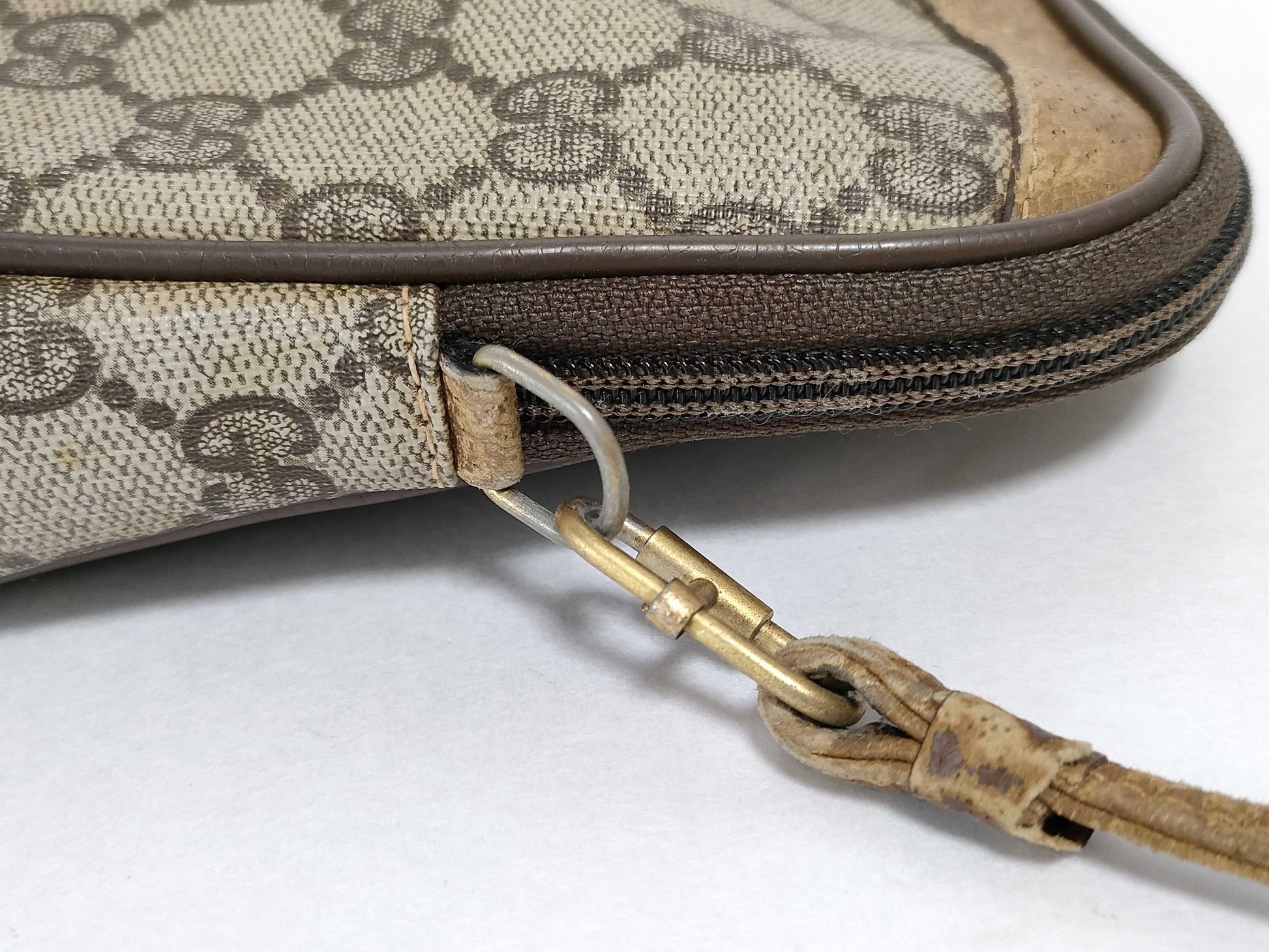 GUCCI GG Shoulder Bag 97.02.068