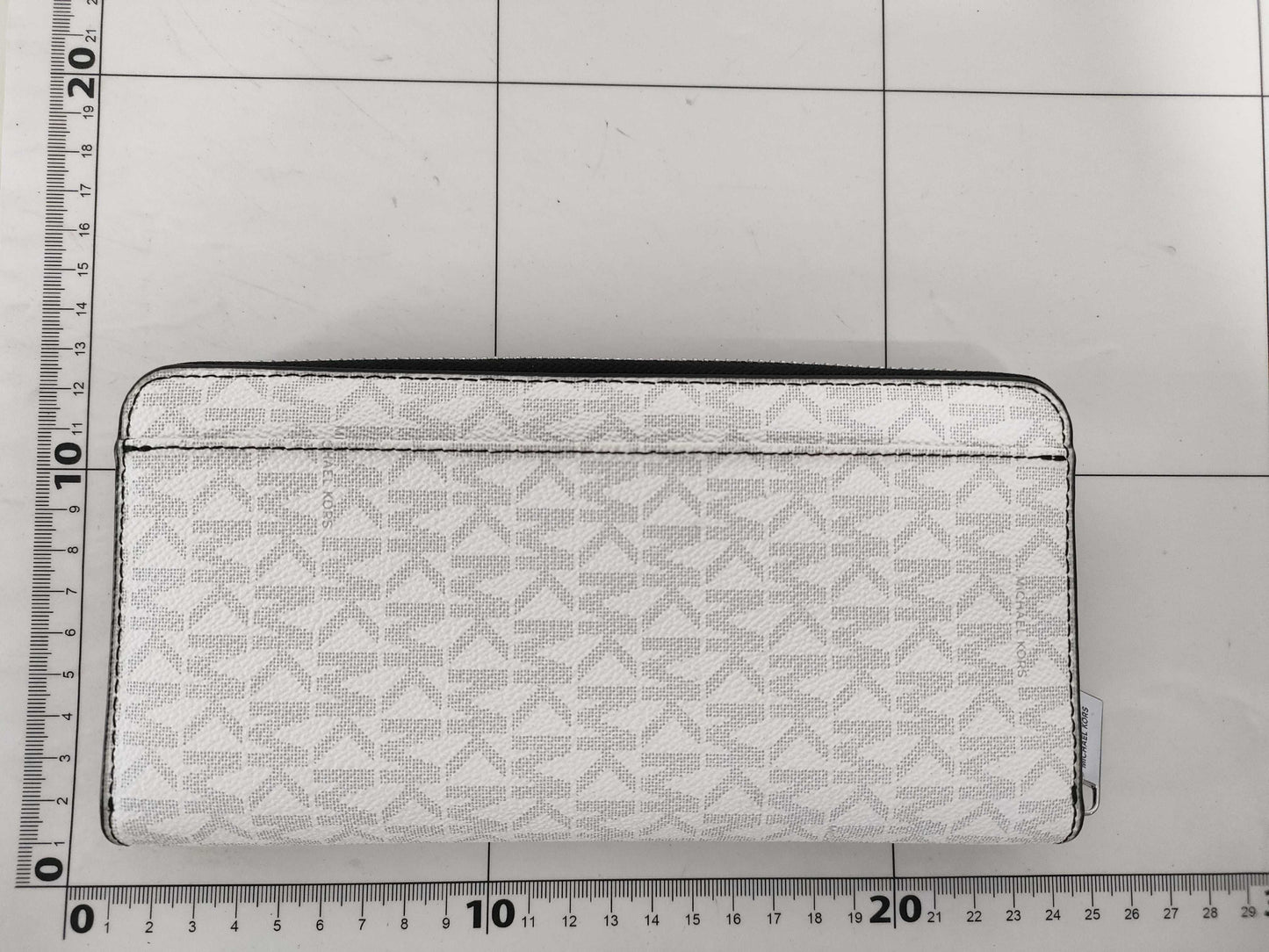 Michael Kors MK Signature Round Long Wallet