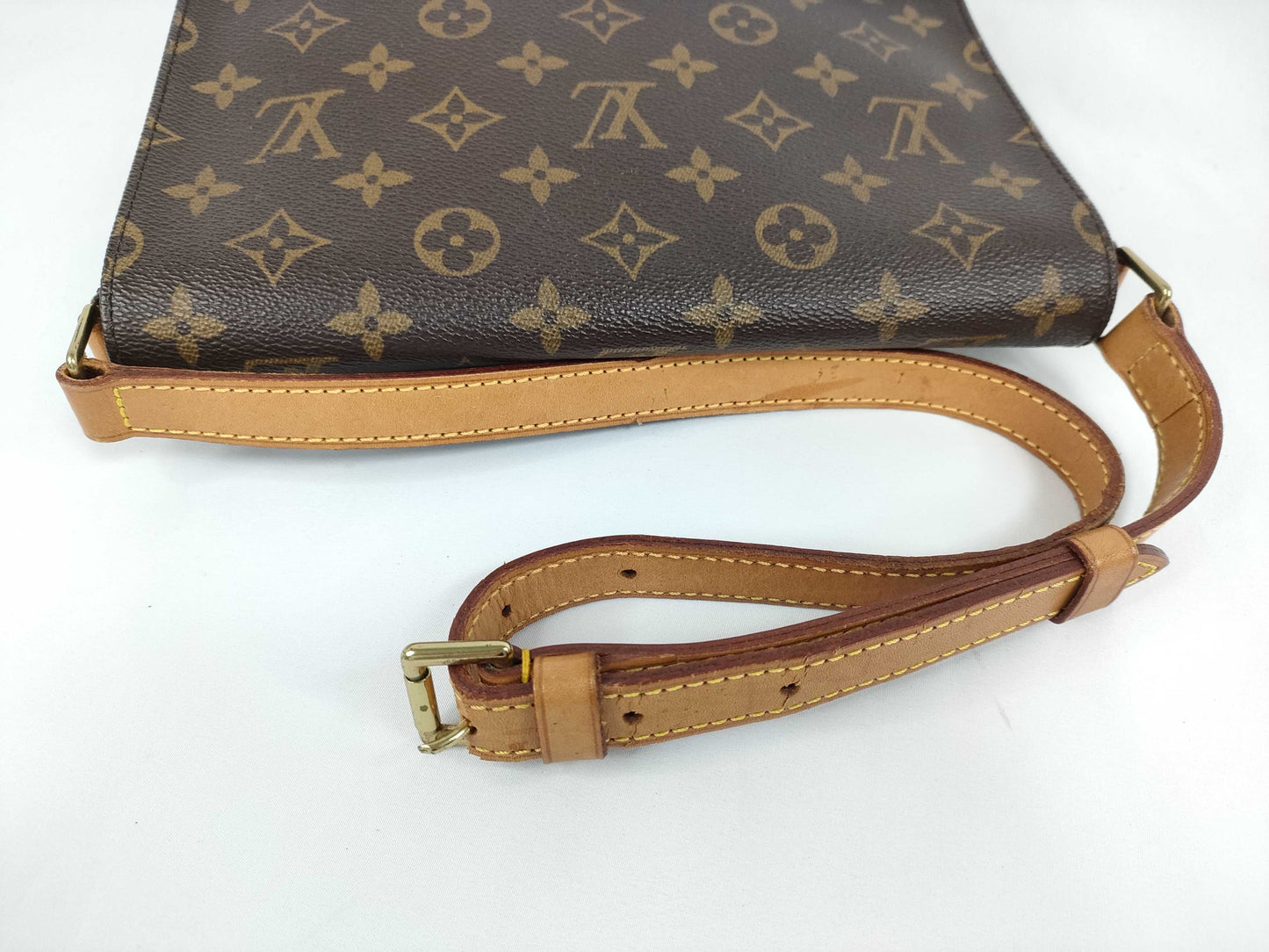 LOUIS VUITTON Monogram Shoulder Bag