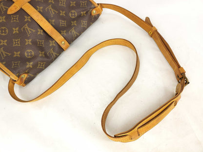 LOUIS VUITTON Monogram Louis Vuitton Monogram M42256 Saumur 30 Shoulder Bag
