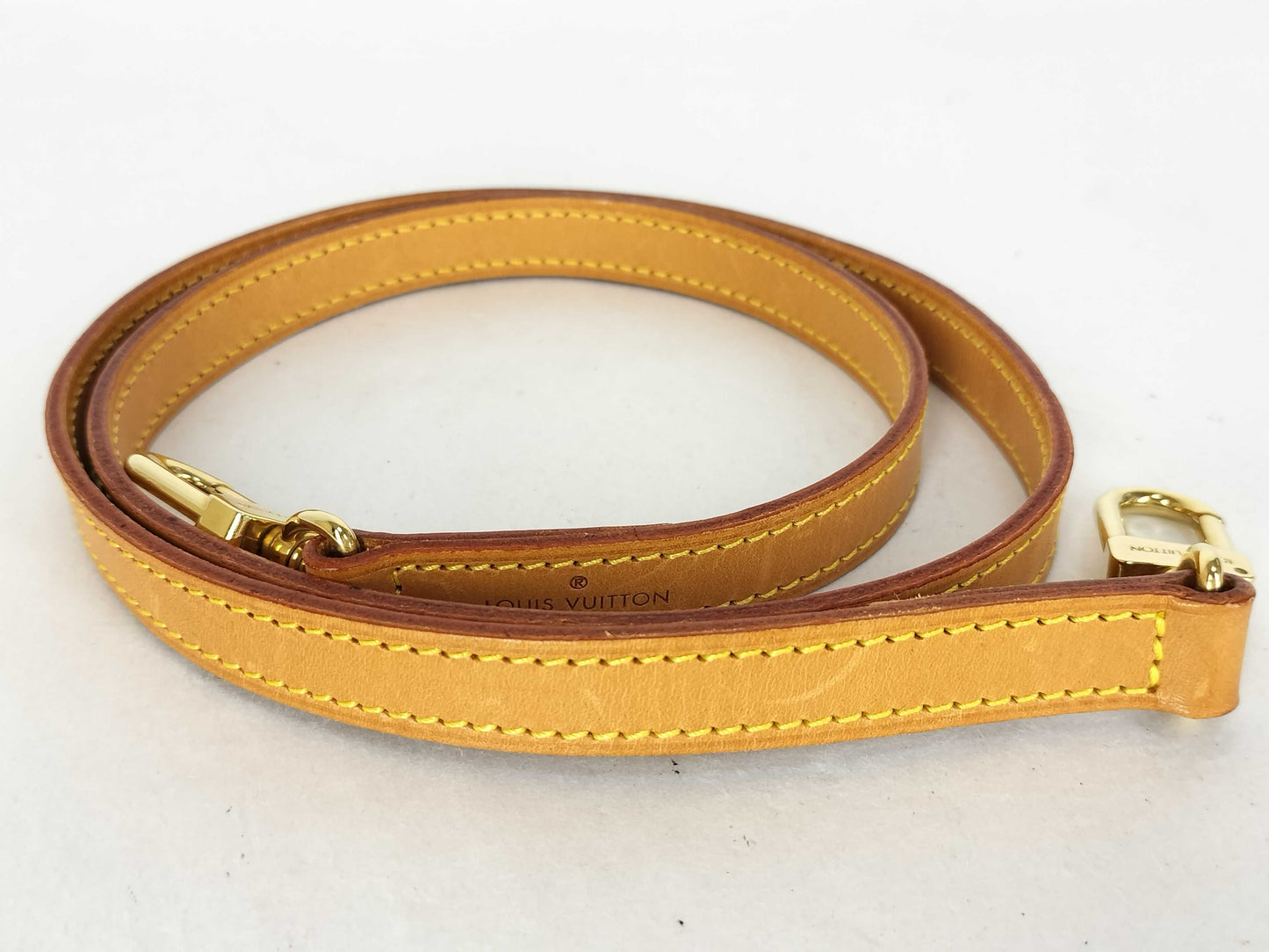 LOUIS VUITTON Adjustable Shoulder Strap in Natural Leather