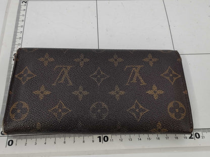 LOUIS VUITTON Monogram Wallet