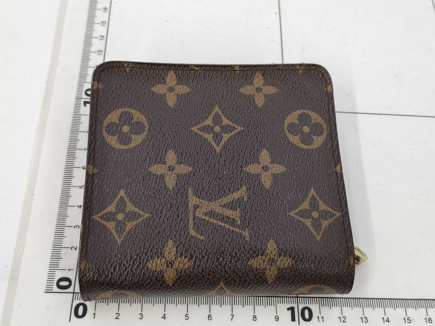 LOUIS VUITTON Monogram Wallet