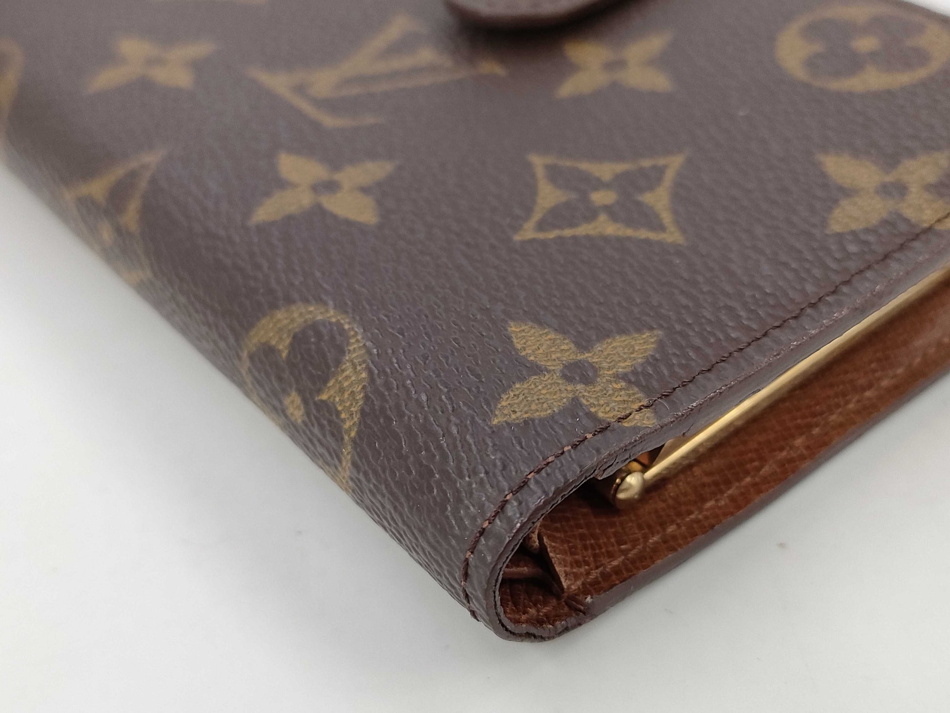 LOUIS VUITTON Monogram Wallet