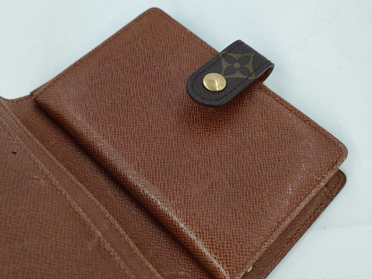 LOUIS VUITTON Monogram Wallet