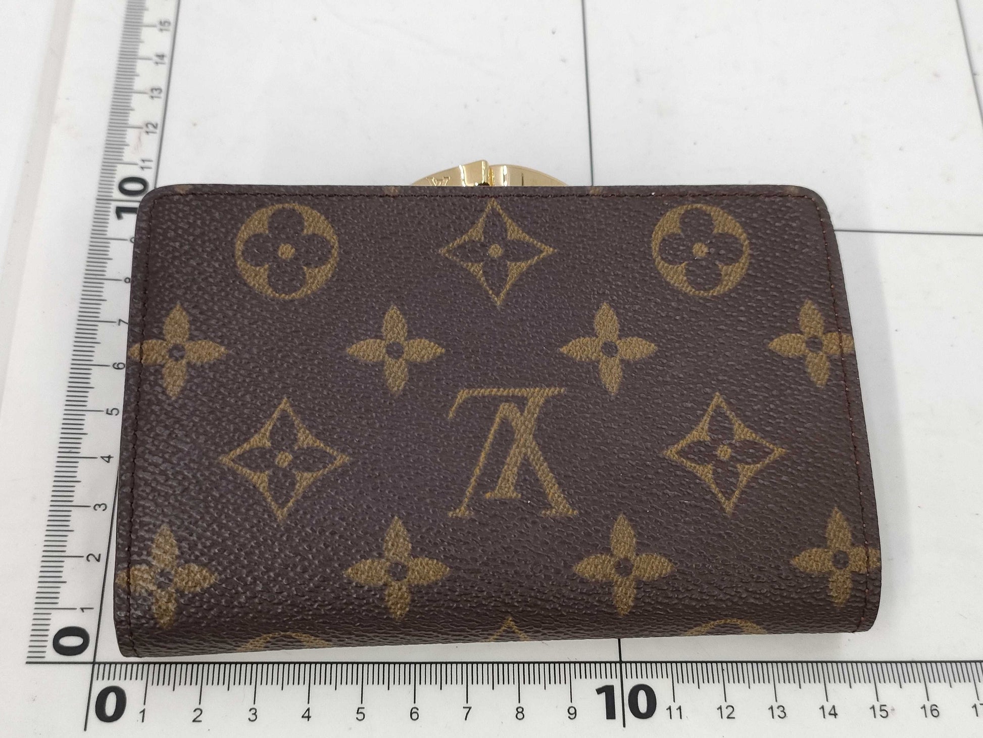 LOUIS VUITTON Monogram Wallet