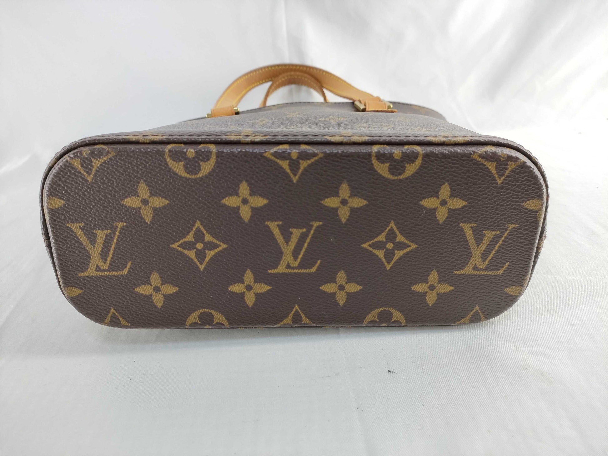 LOUIS VUITTON Monogram Brand Bag Louis Vuitton Handbag