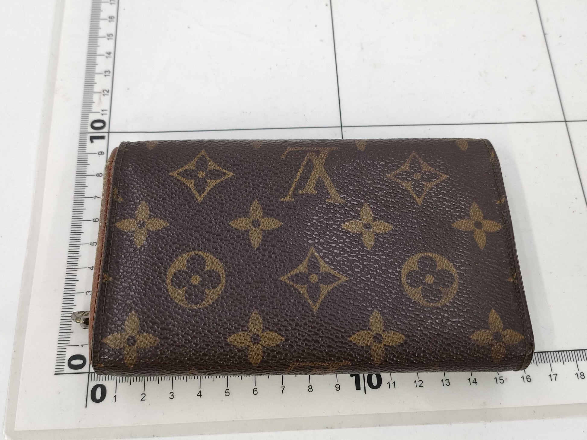LOUIS VUITTON Monogram Wallet