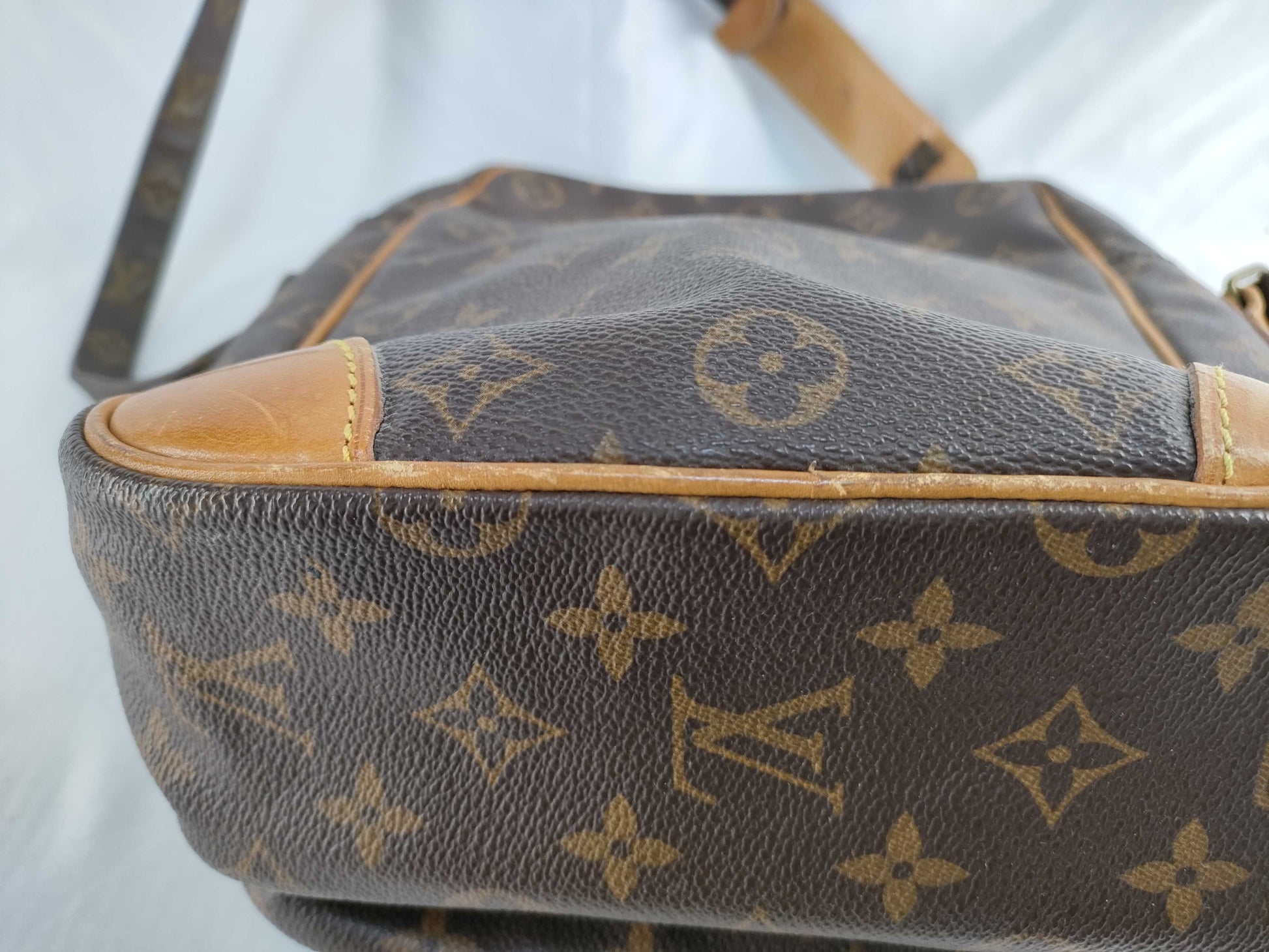 LOUIS VUITTON Monogram Brand Bag Shoulder Bag Louis Vuitton Shoulder Bag
