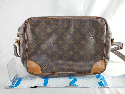 LOUIS VUITTON Monogram Brand Bag Shoulder Bag Louis Vuitton Shoulder Bag