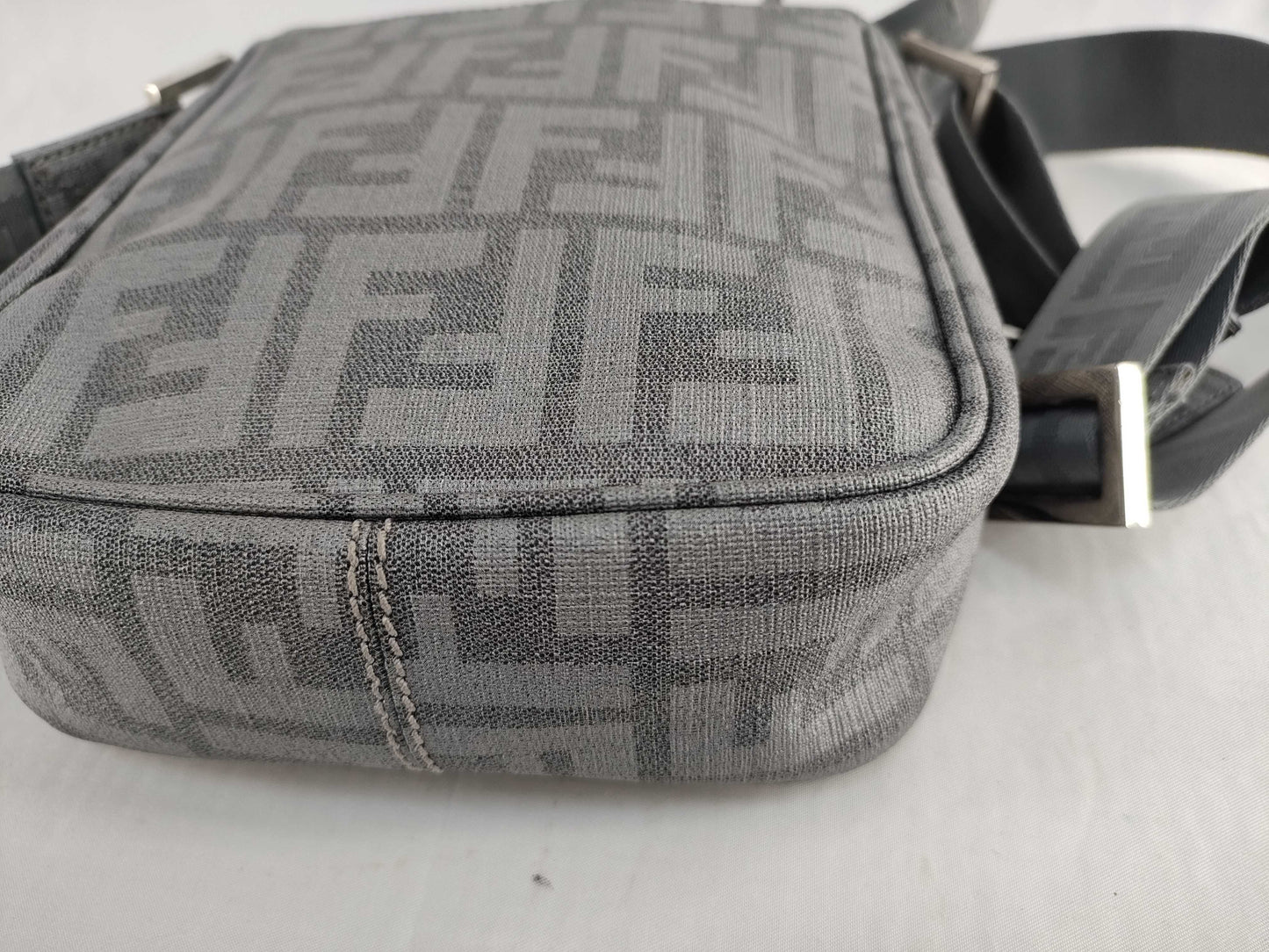 FENDI brand bag Fendi shoulder bag