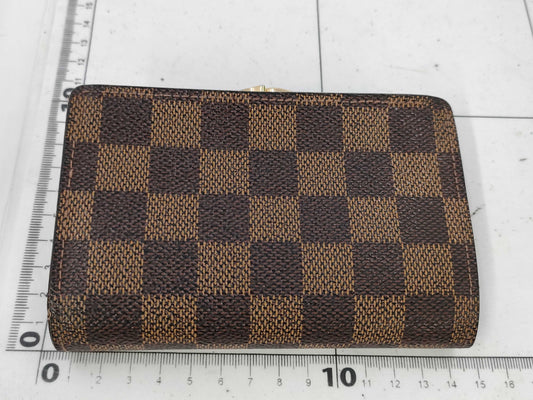 LOUIS VUITTON Damier Wallet