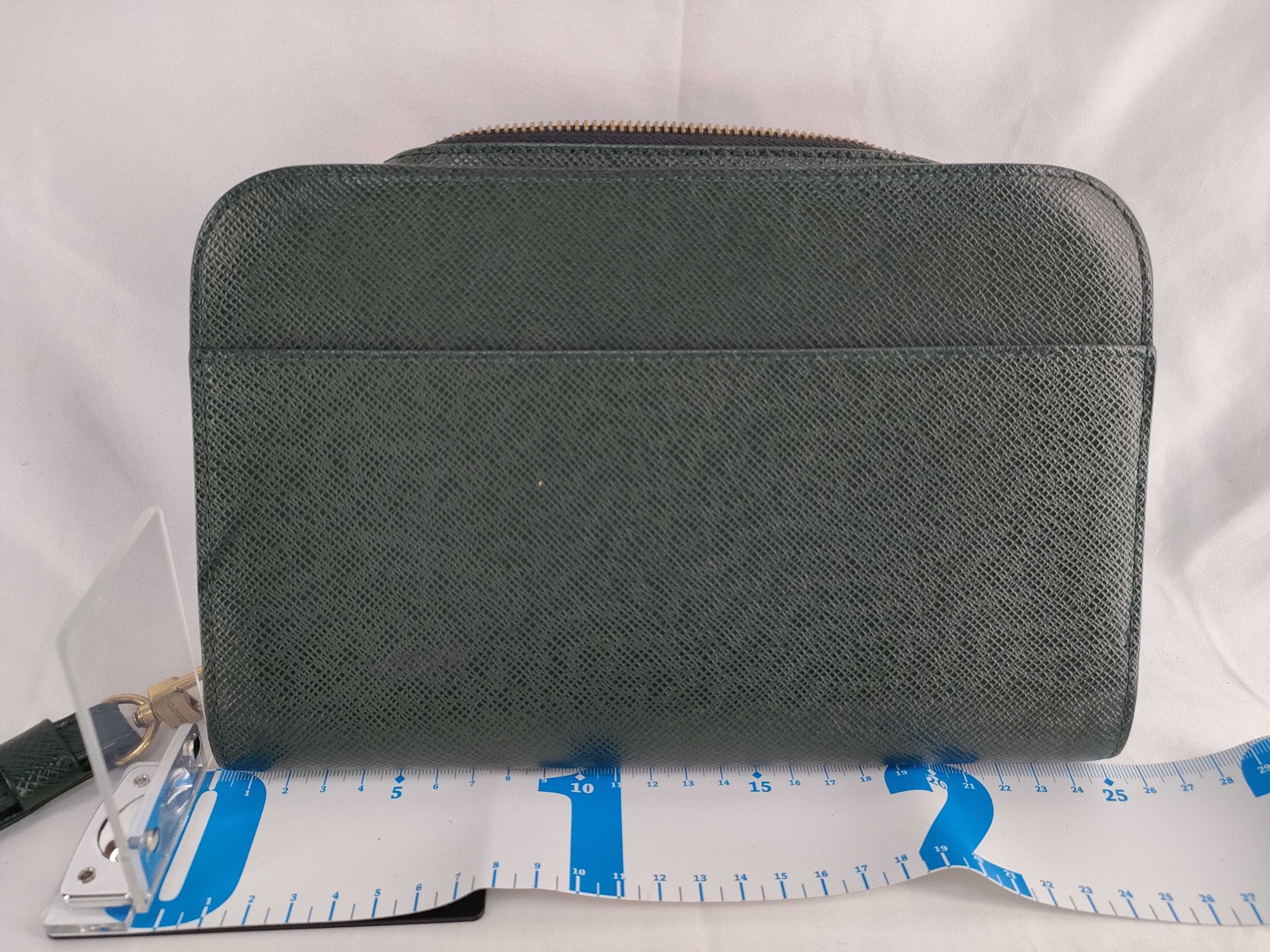 LOUIS VUITTON Taiga Brand Bag Other Bags Louis Vuitton Second Bag