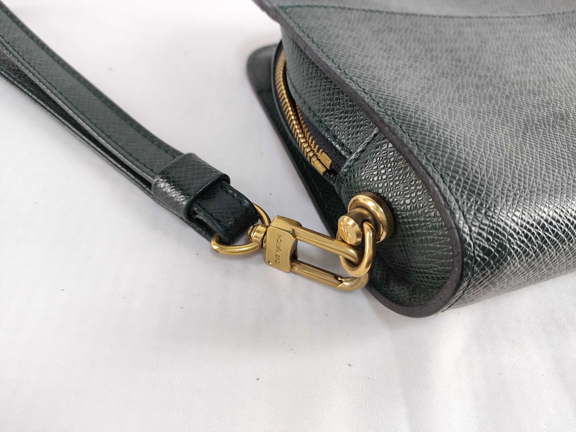 LOUIS VUITTON Taiga Brand Bag Other Bags Louis Vuitton Second Bag