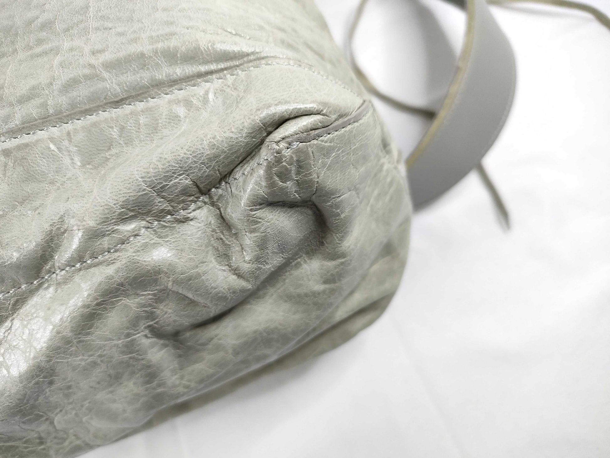 BALENCIAGA Gray Shoulder Bag