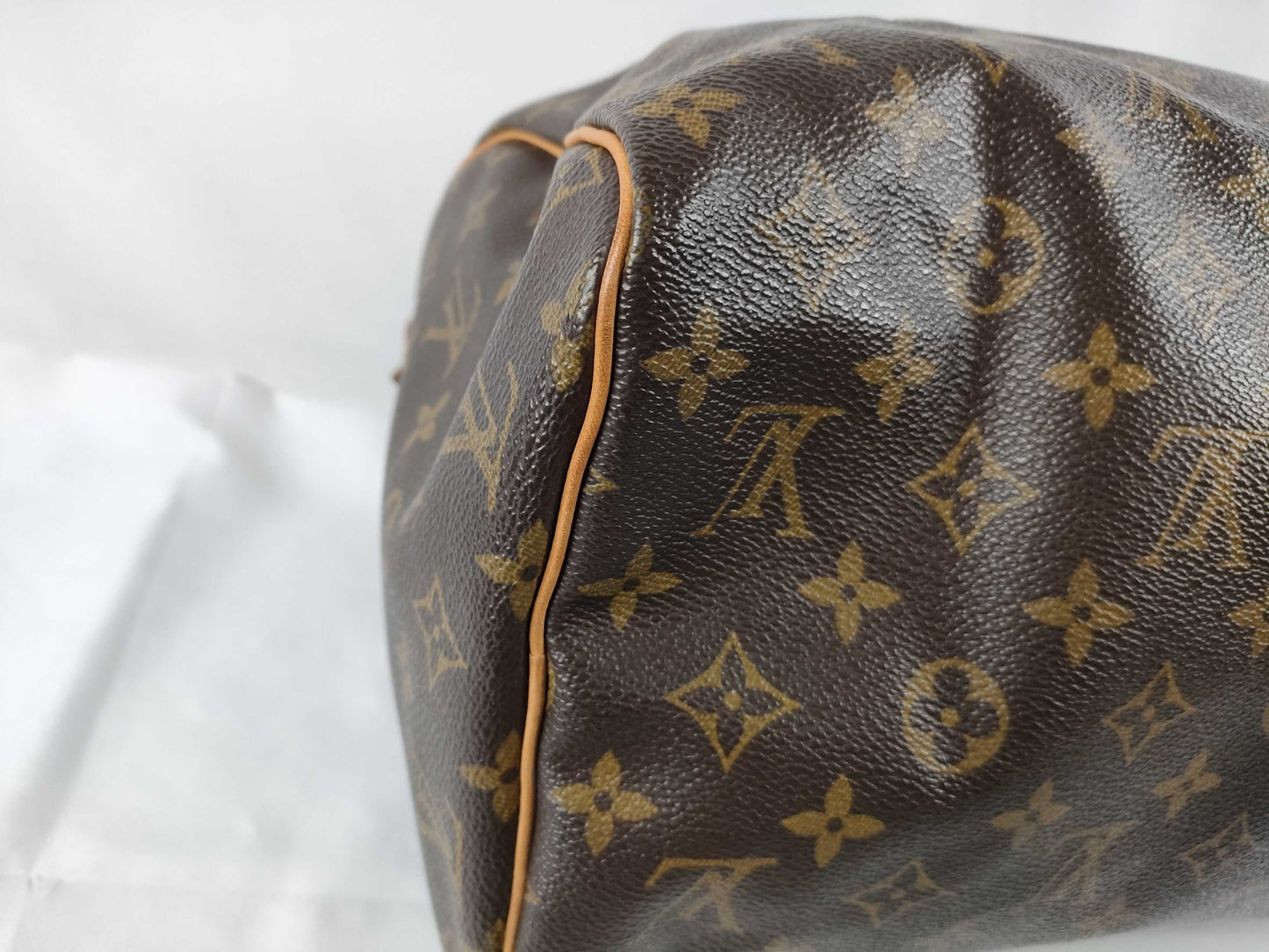 LOUIS VUITTON Monogram Speedy 30 Handbag