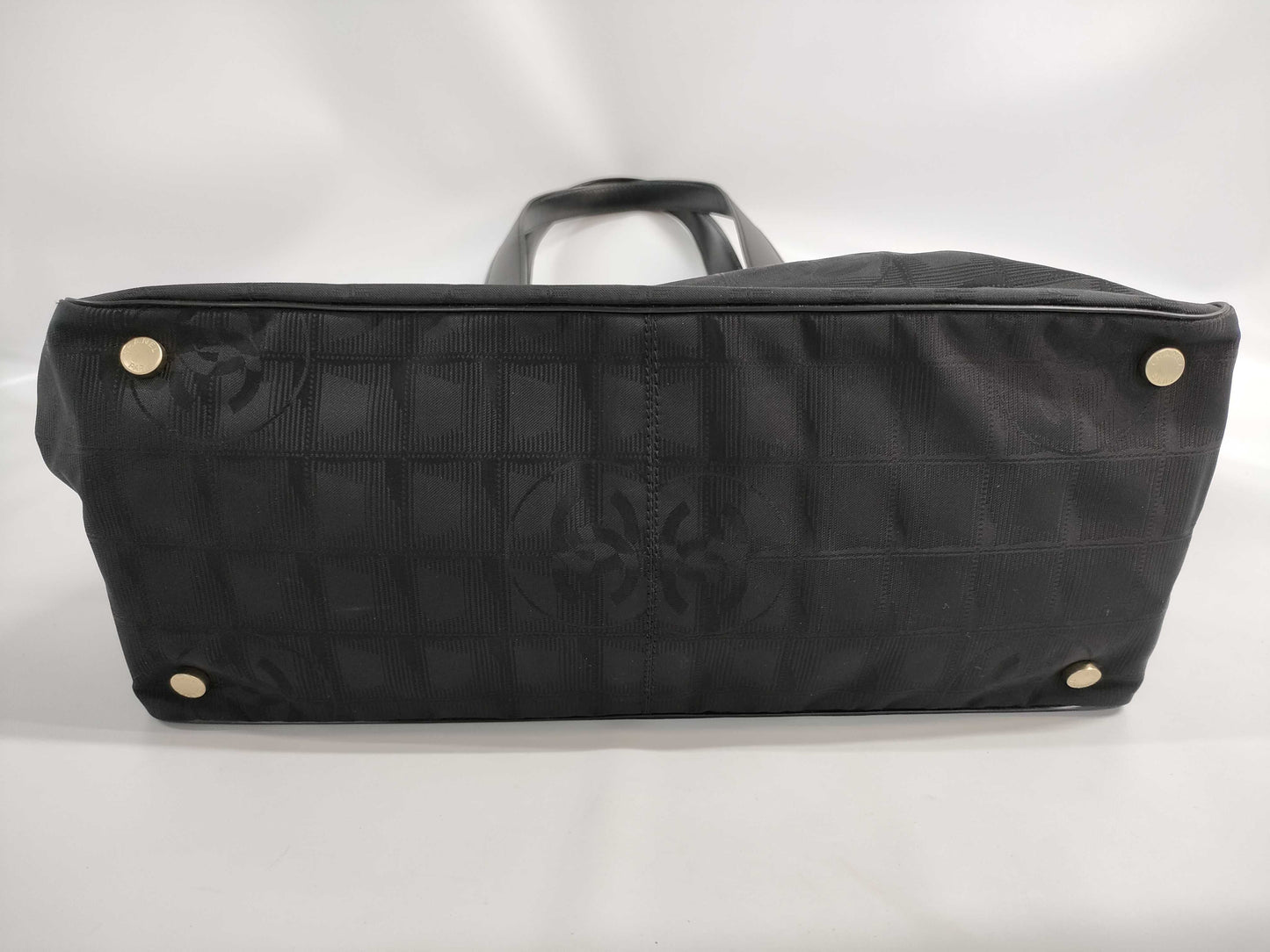 CHANEL Neutra MM Black Seal Tote Bag