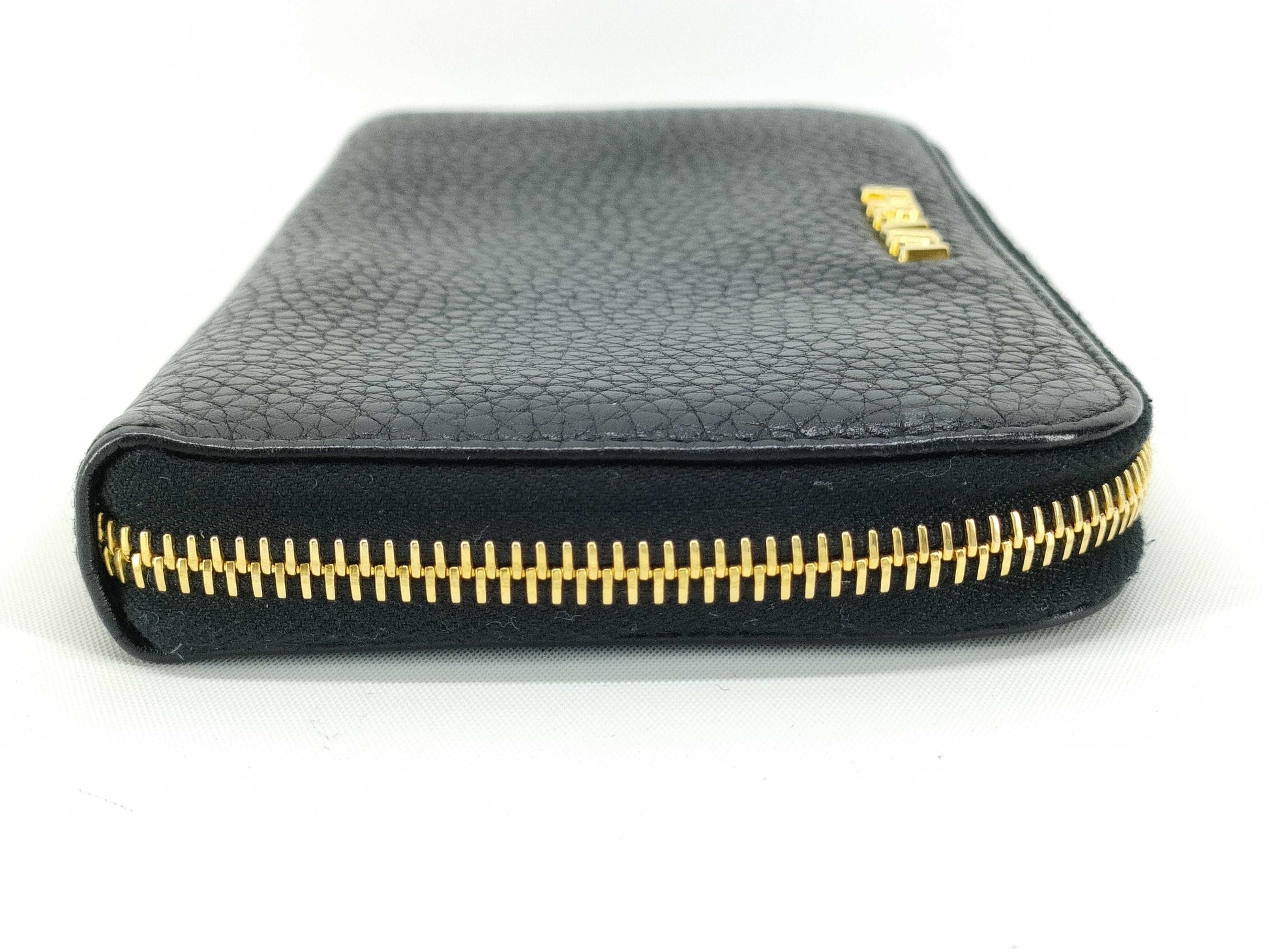 PRADA Vitello Dino 1M0506 Leather Round Zip Wallet in Black