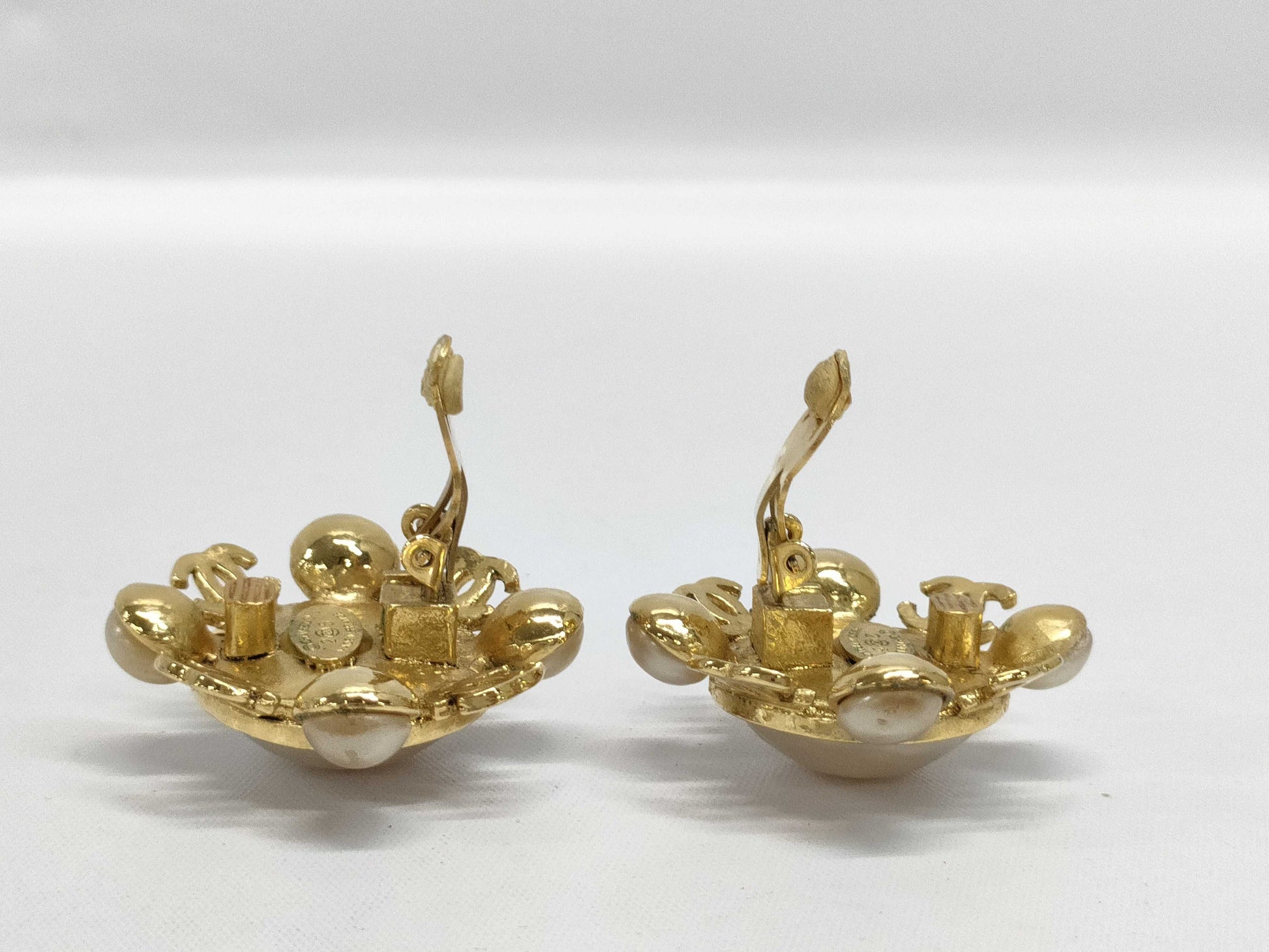 CHANEL Coco Pearl Earrings