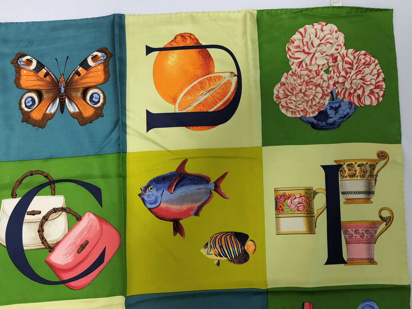 GUCCI Large Scarf Other Apparel