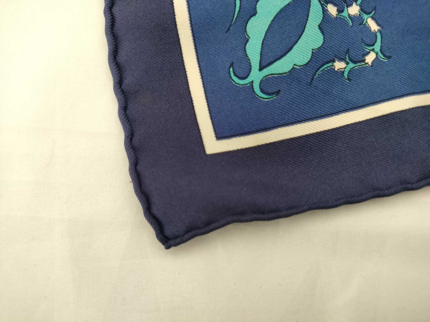 HERMES Carre Hermes Scarf Carre Persian Poem No Tag Other Accessories