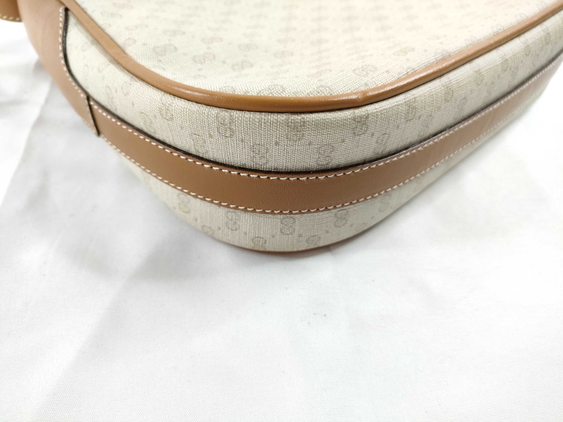 GUCCI Shoulder Bag 001.116.0914