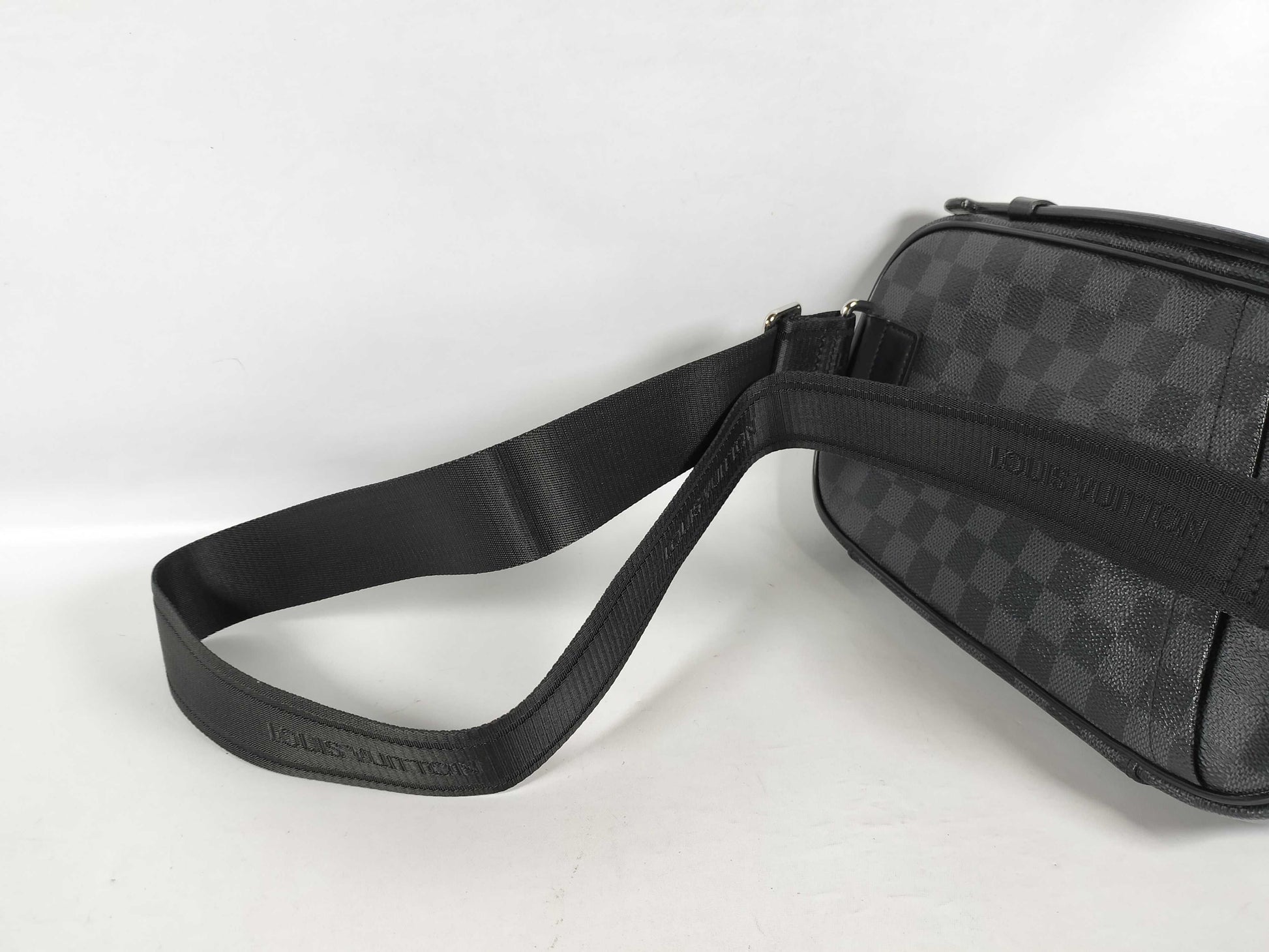 LOUIS VUITTON Monogram Graffiti Umbrella Damier Graphite Body Bag N41289 Shoulder Bag