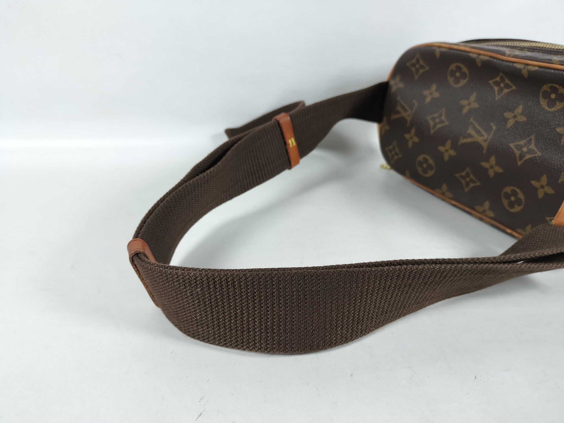 LOUIS VUITTON Monogram Pochette Ganju Monogram Body Bag M51870 Shoulder Bag