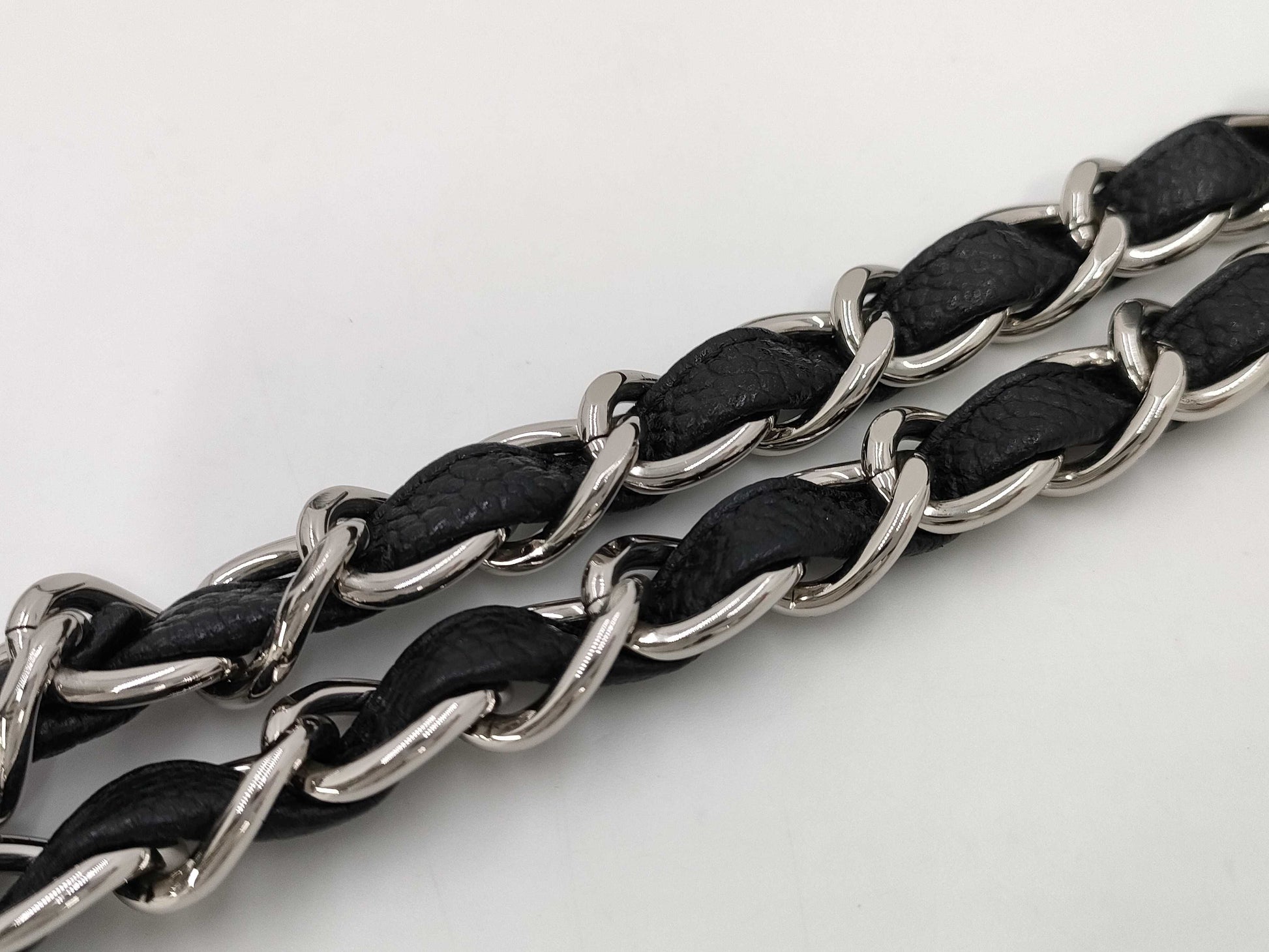 CHANEL CHANEL Matelasse 30 Classic Caviar Leather Shoulder Bag with Silver Hardware A58600