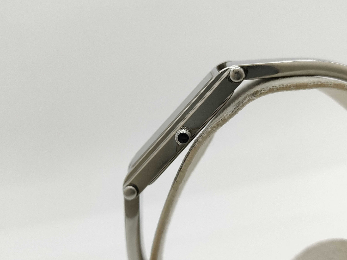 GUCCI 1500L 0877084 Quartz Women's Watch