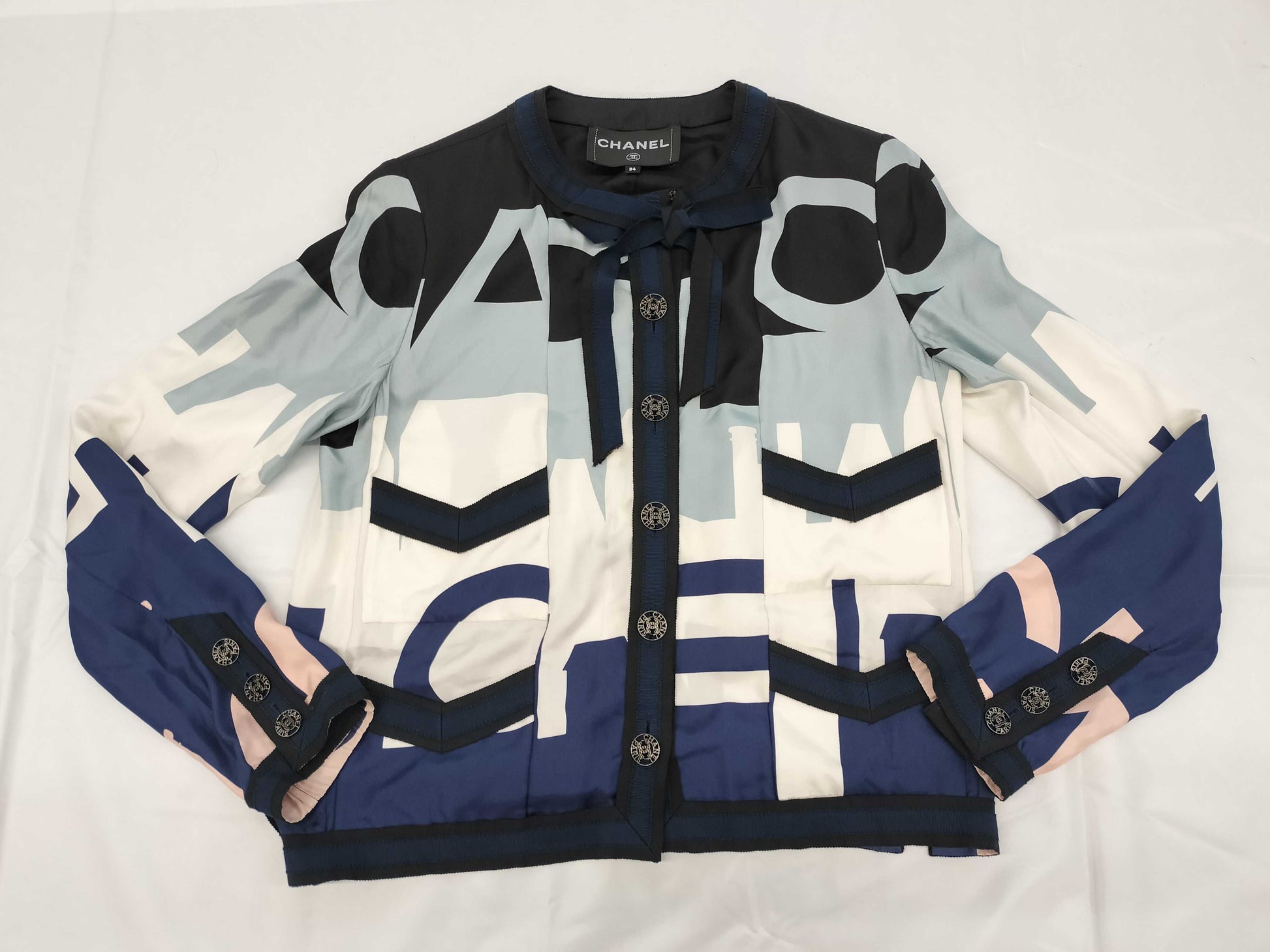 CHANEL Chanel size 34 cardigan