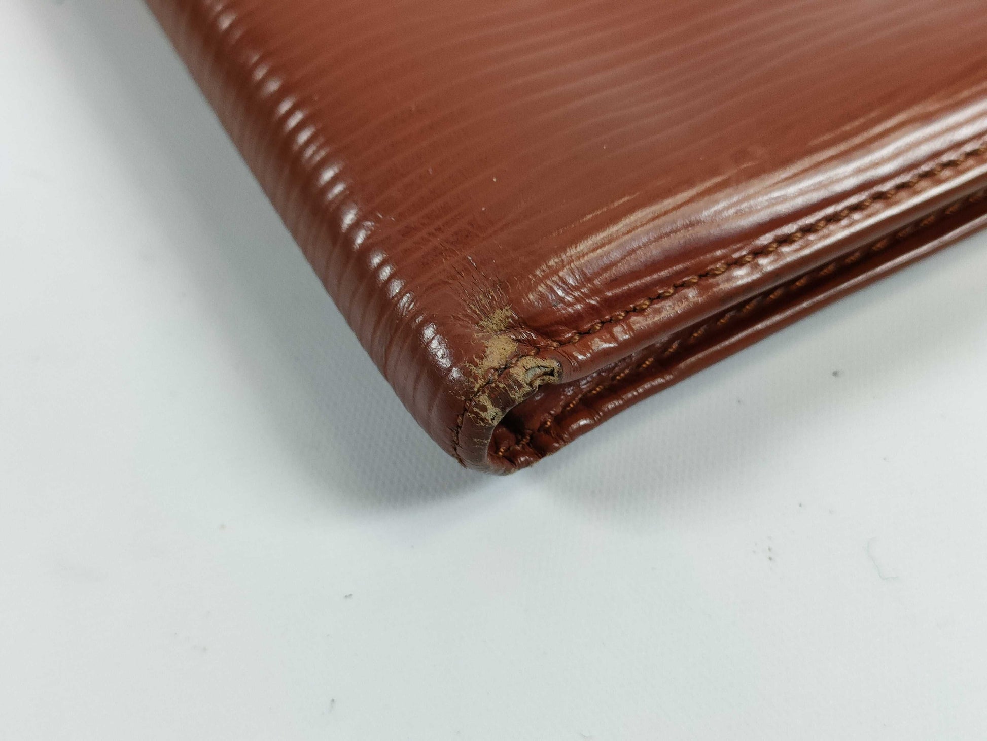 LOUIS VUITTON Epi Porte-Bie Carte Credit Wallet