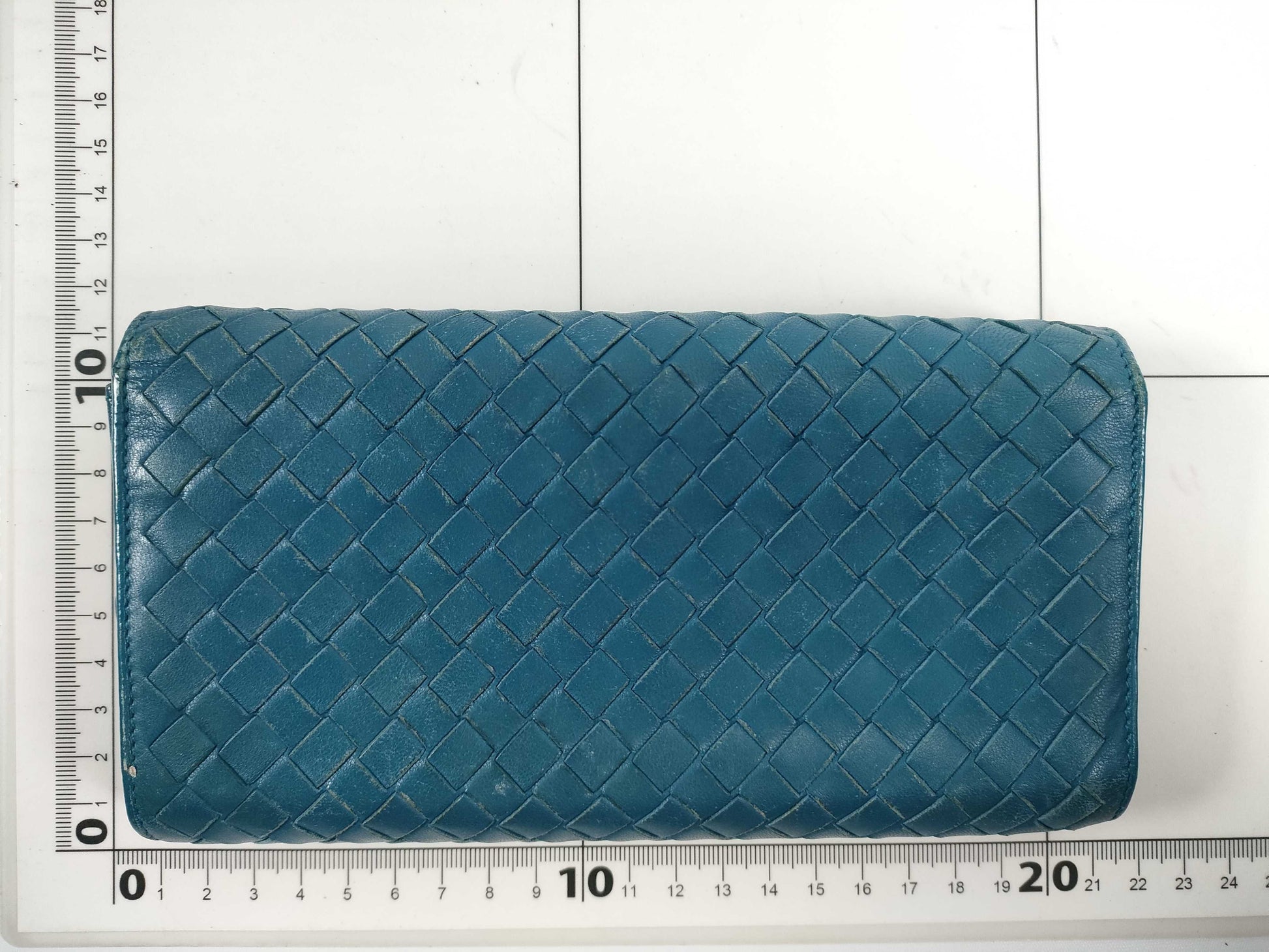 BOTTEGA VENETA Intrecciato Long Wallet